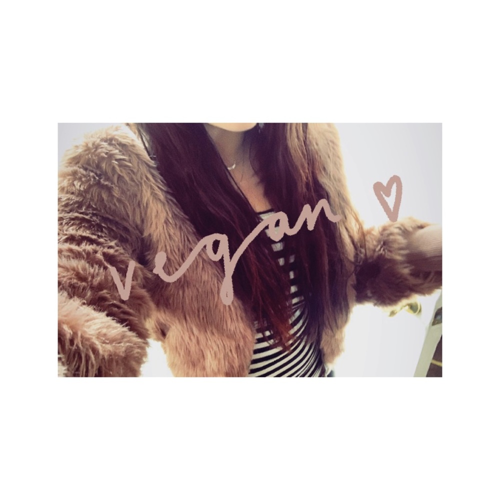 🖤NWT *VEGAN* YOKI FAUX FUR COAT🖤
